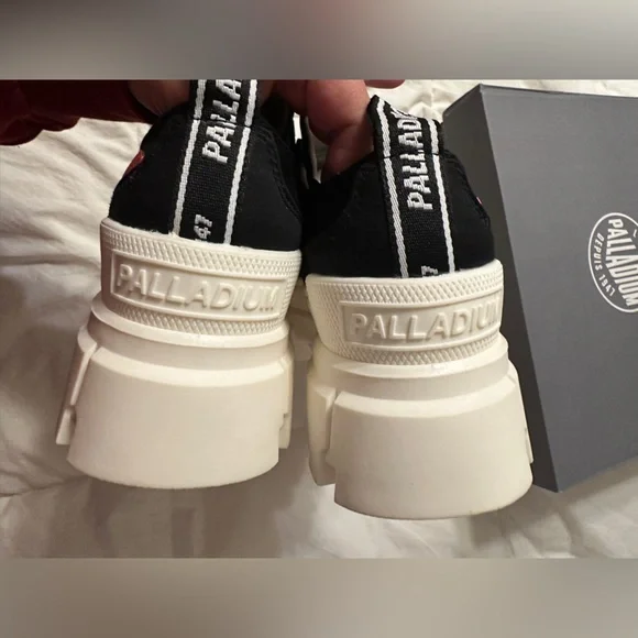 Palladium Revolt Low Textile Chunky Sneakers - NIB - Picture 5 of 16